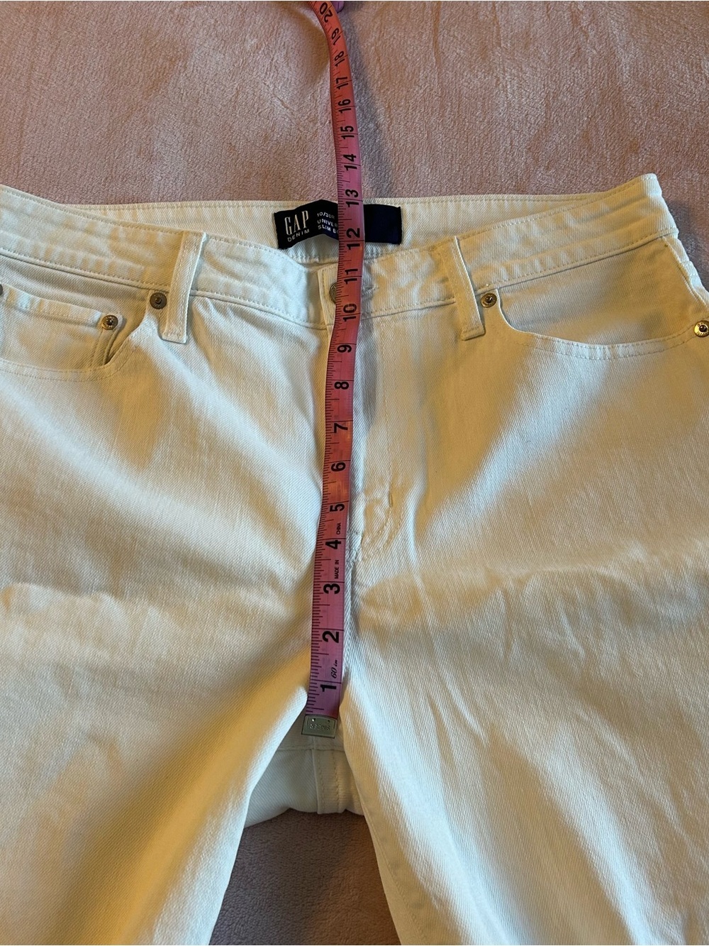 Gap Universal Slim Boyfriend white distressed cropped jeans raw hem size 10/30 - Picture 7 of 9